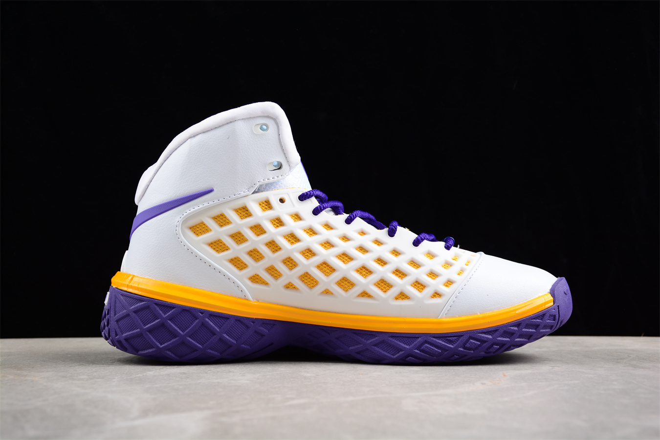 Nike Kobe 3 Lakers